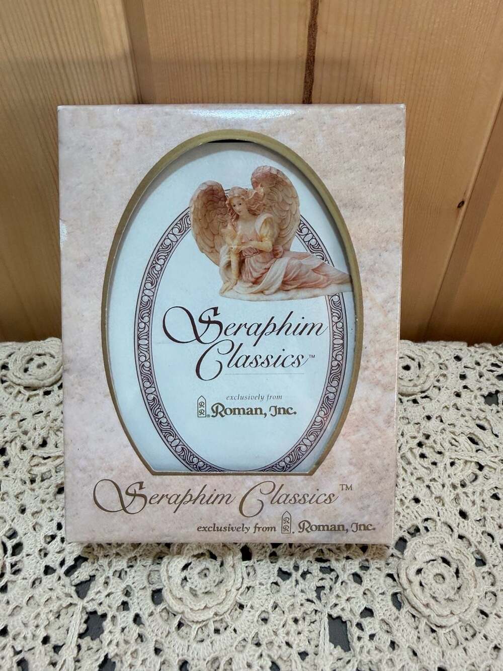 Seraphim Classics "Heaven's Helper" Angel Figurine, 1995